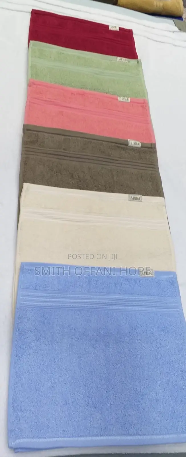 “Soft 12-Piece Face Towels - Ultimate Comfort!”