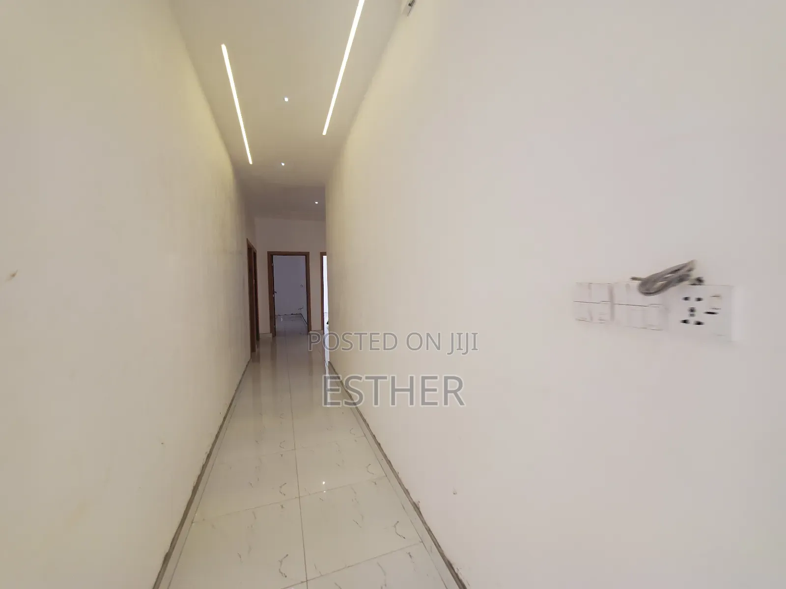 4bdrm House in Lakeside, Ashaley Botwe for sale