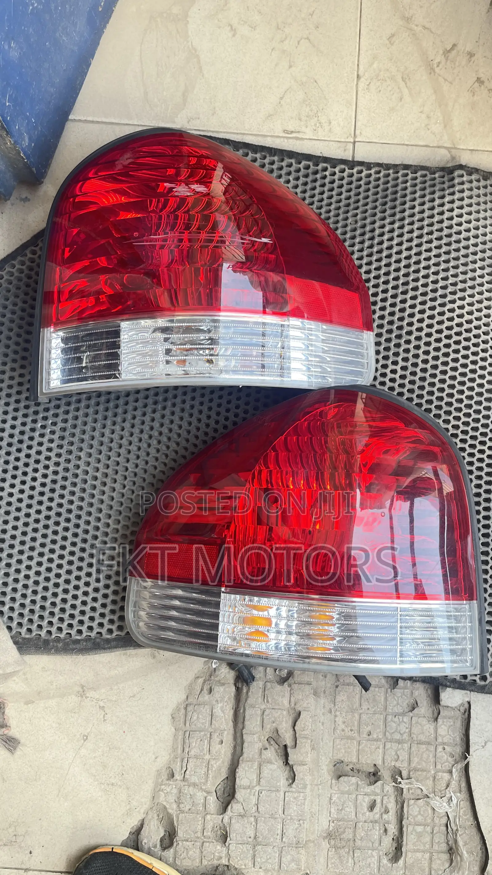 Hyundai Santa Fe Headlight and Taillights 2003/04/05/06/07