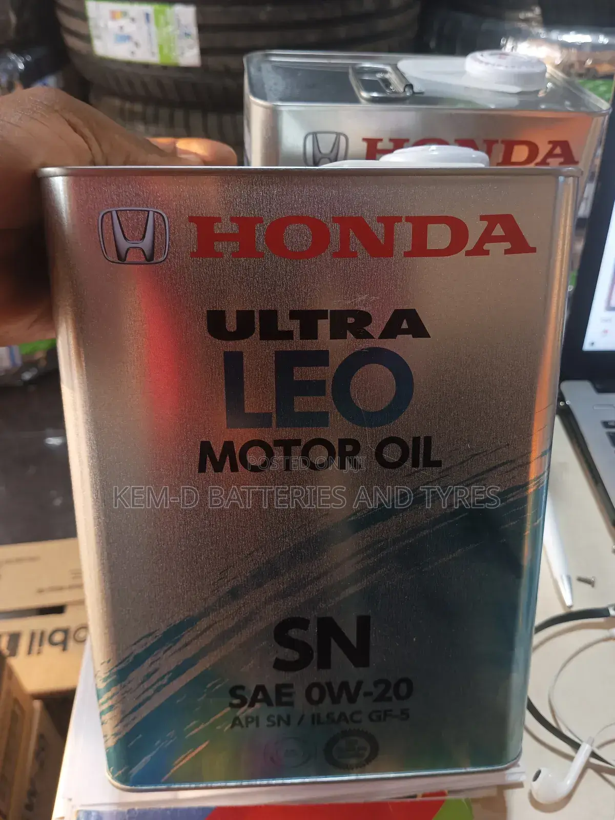Honda Ultra Leo Engine Oil for Honda Cars ( SAE 0W20 )