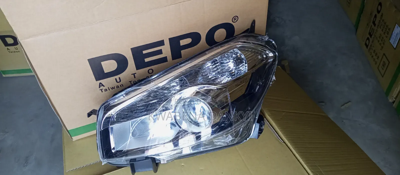 Nissan Qashqai 2009 Headlight