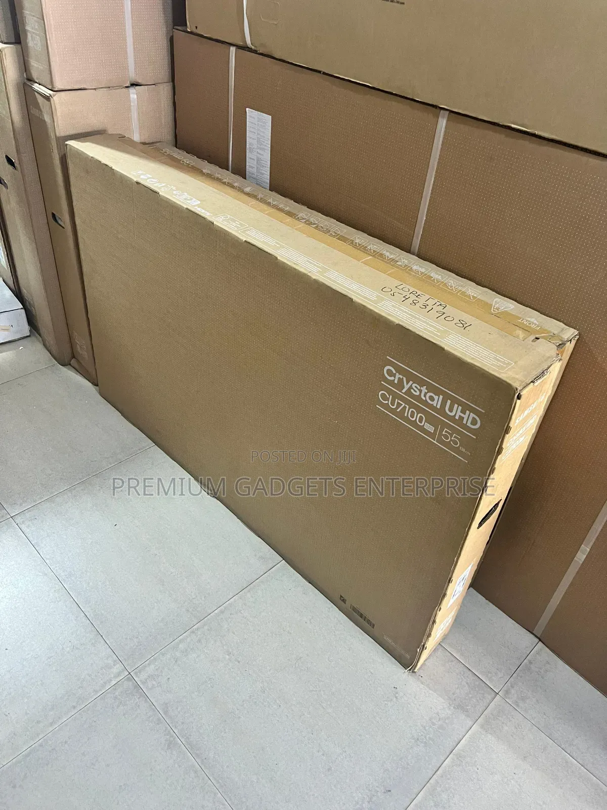 Samsung 55" Smart Tizen Os 25' Crystal Uhd Wifi Tv