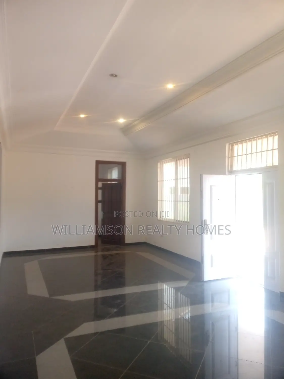 3bdrm House in Baatsonaa Total Area, Spintex for rent