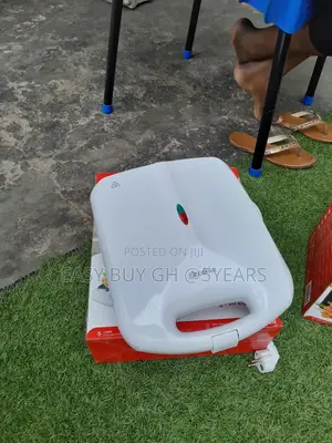 4 Slice Sandwich Maker 1200W Decakila Sandwich Maker