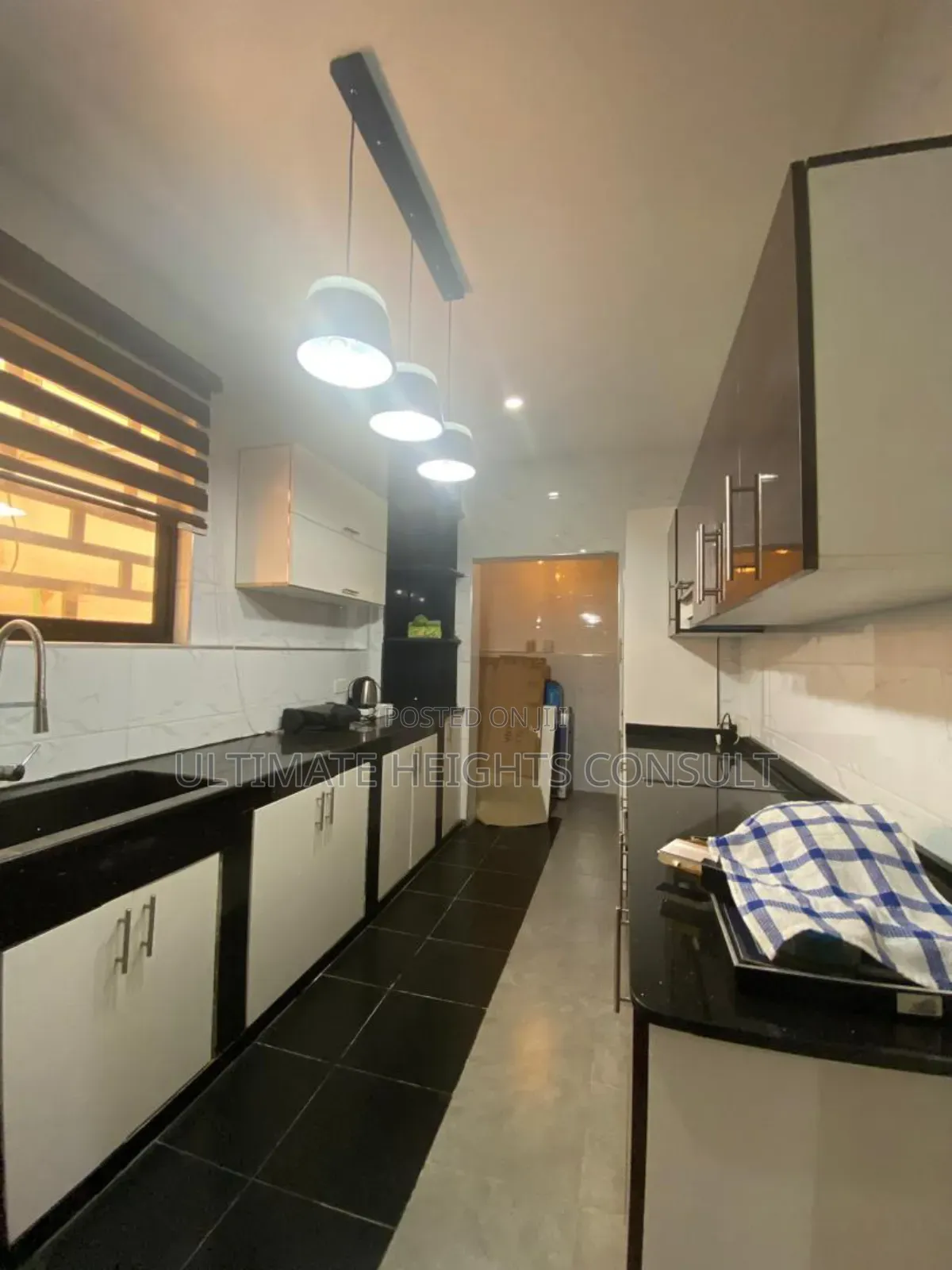 Furnished 3bdrm Apartment in Abelemkpe for sale