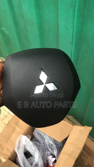 Outlander 2015-2020 Airbag Cover