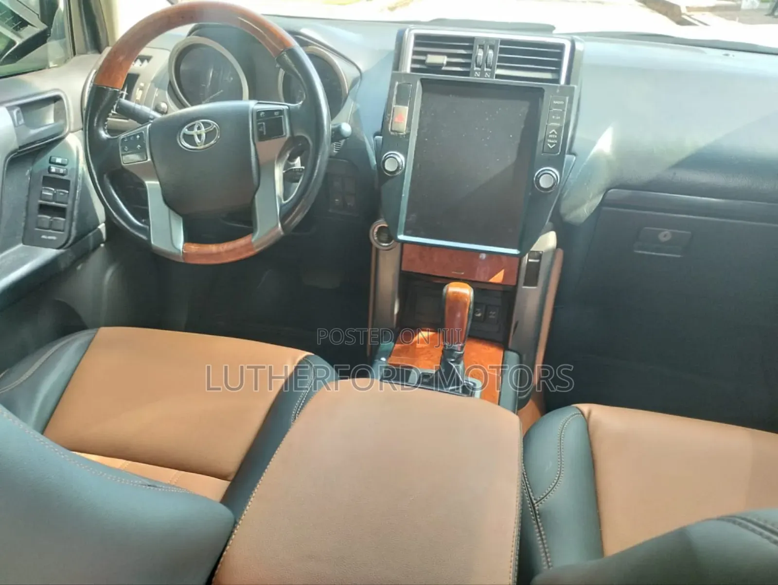 Toyota Land Cruiser Prado 2013 Gray