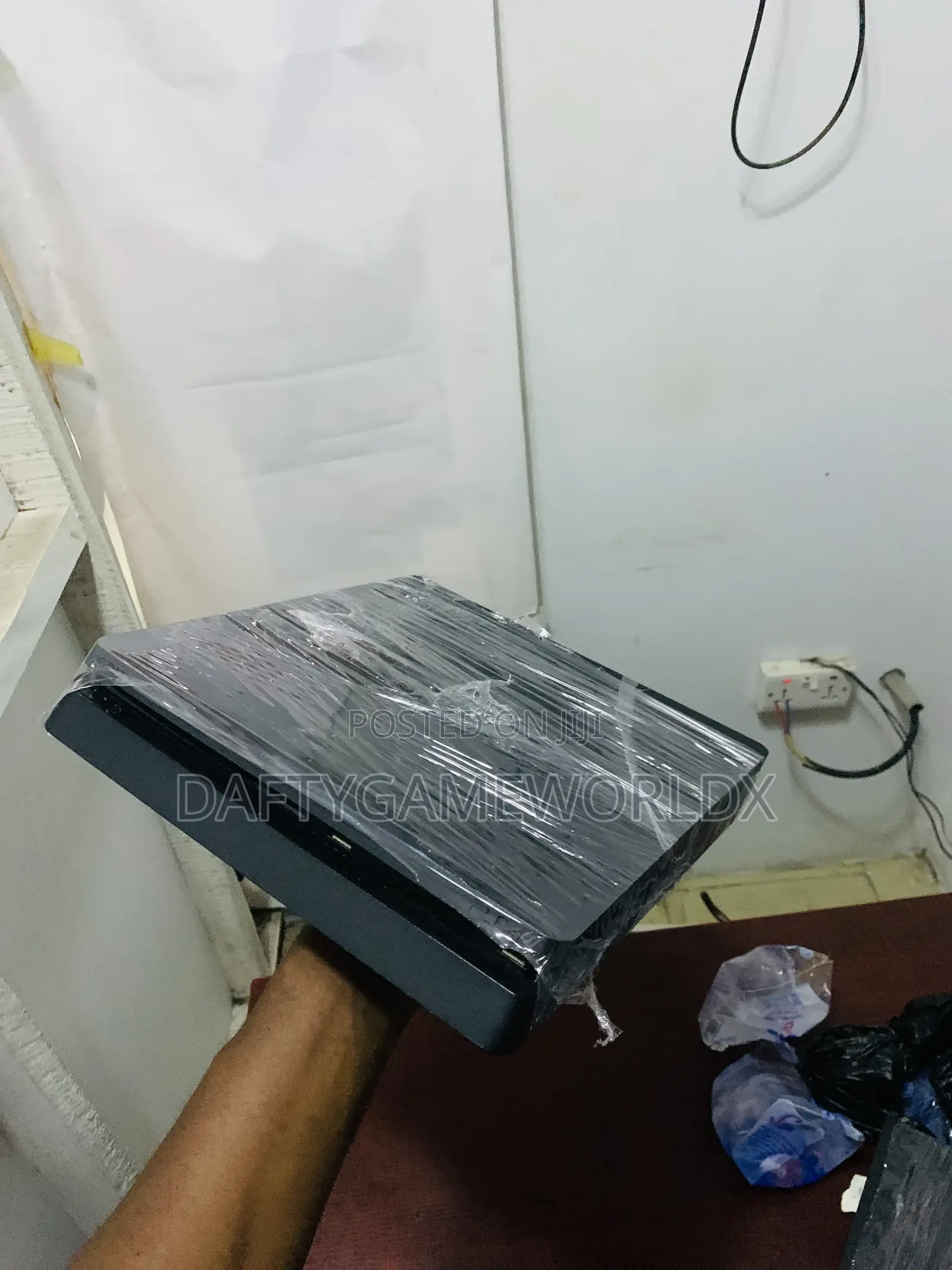 Play Station 4 Slim