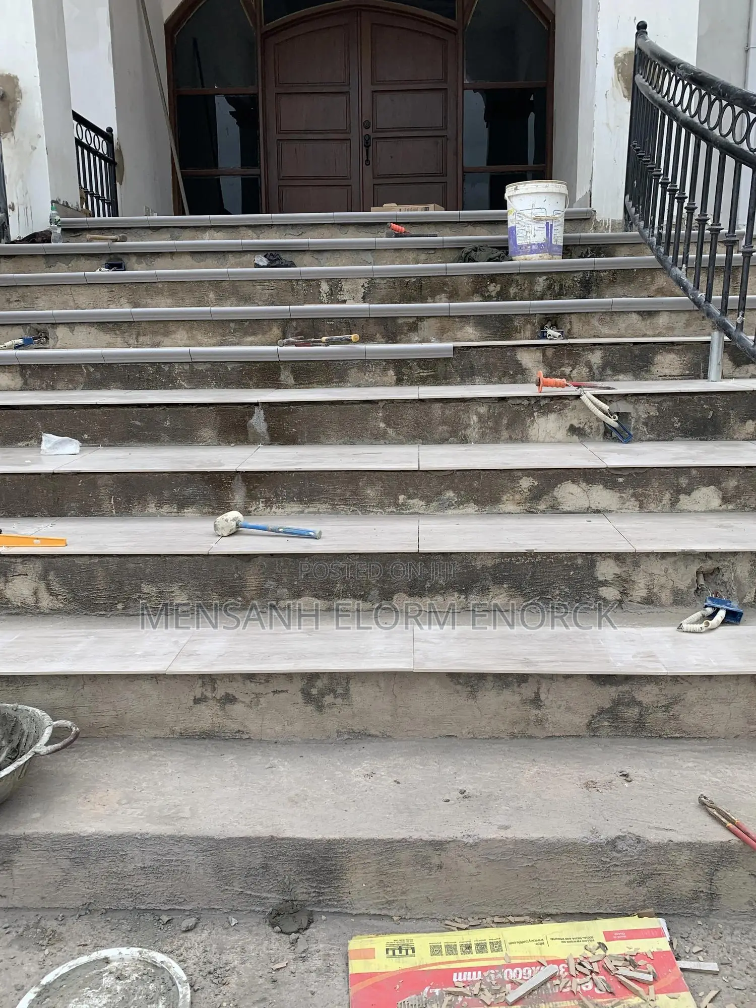 Professional Tiler Work.Steps