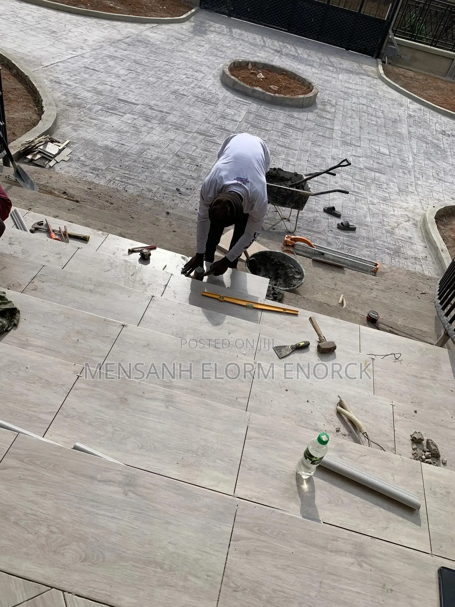 Professional Tiler Work.Steps