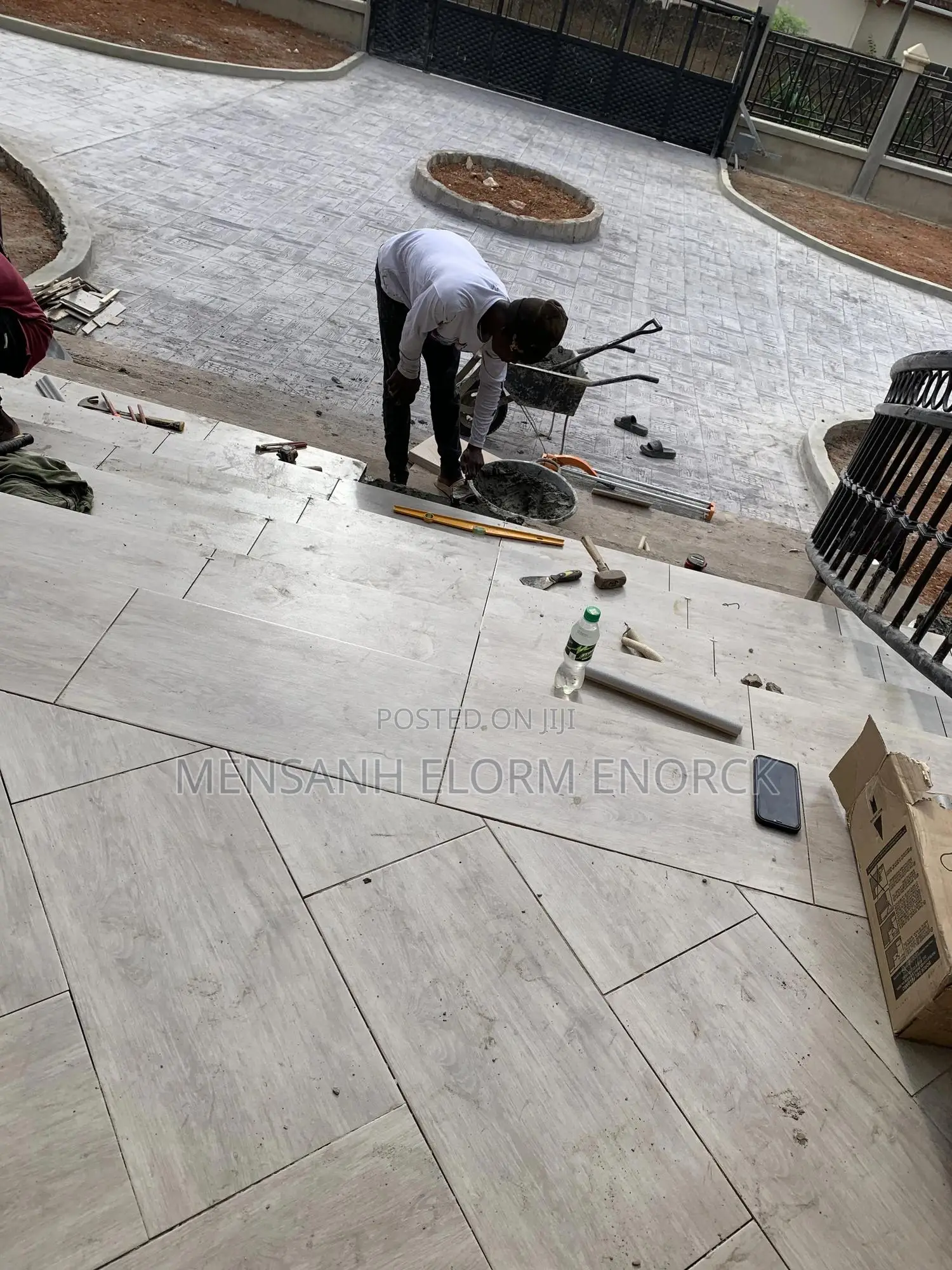 Professional Tiler Work.Steps