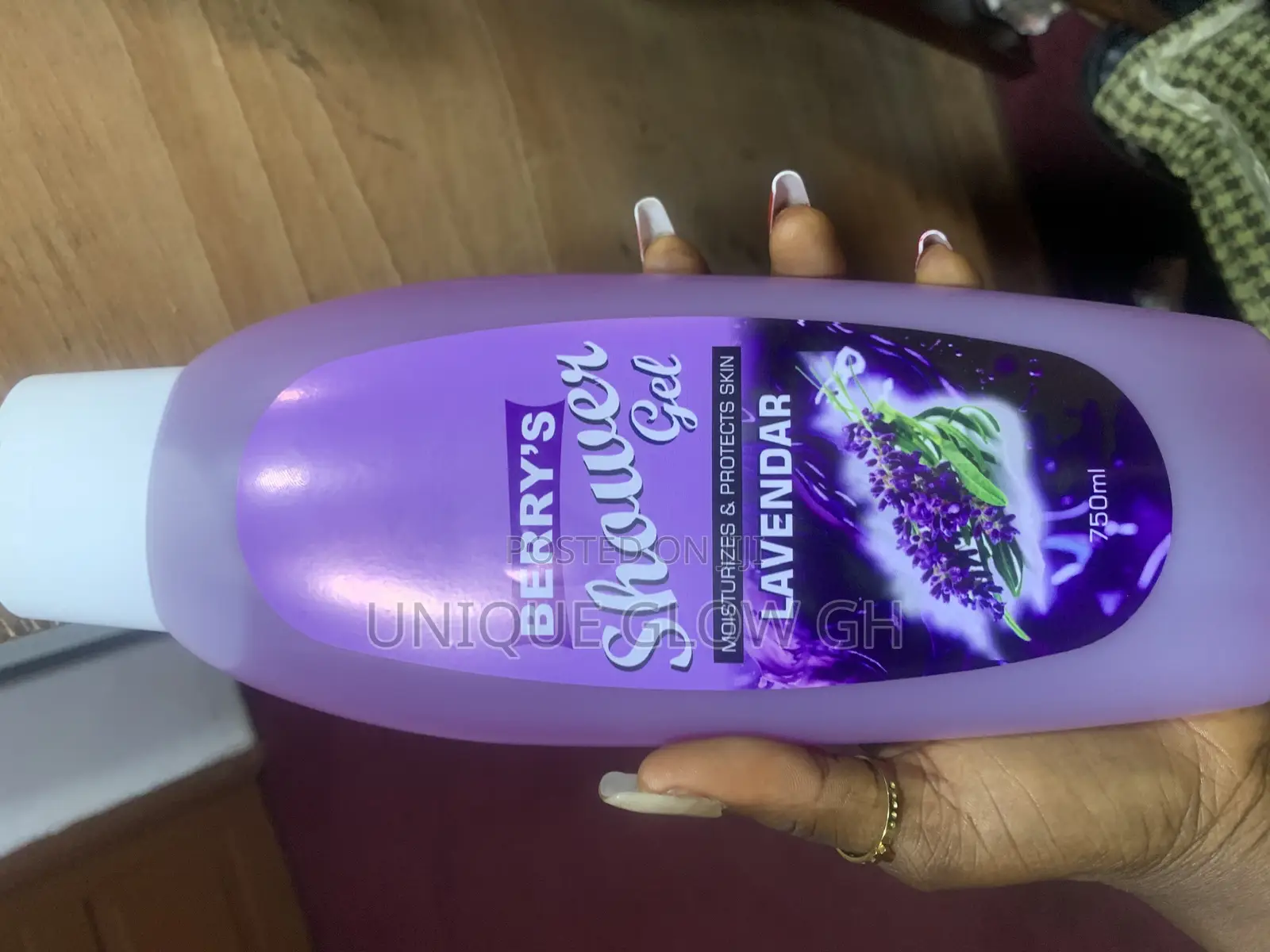 Perfumed Showergel Moisturizeprotect Skin, Clears Darkspots