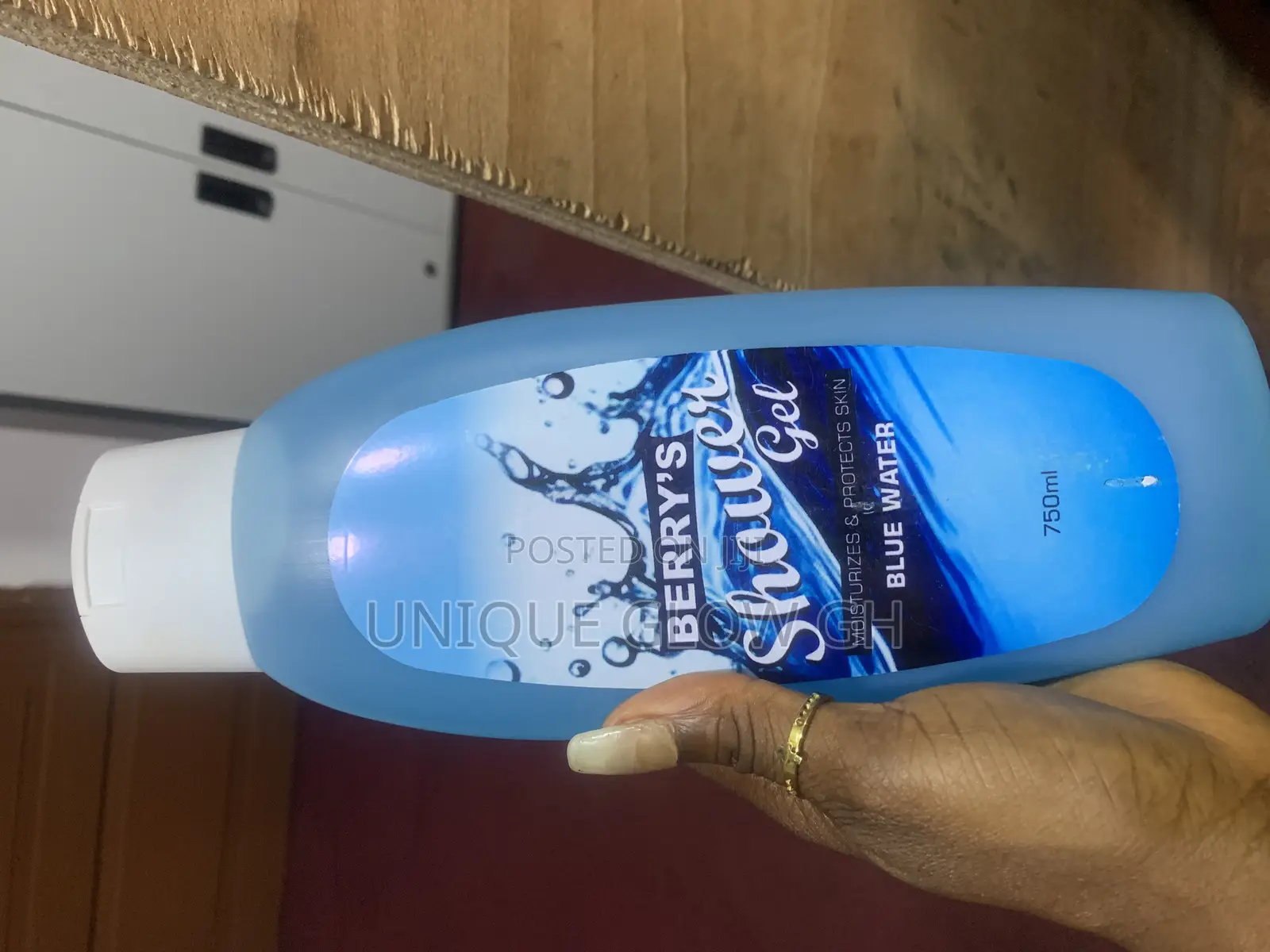Perfumed Showergel Moisturizeprotect Skin, Clears Darkspots
