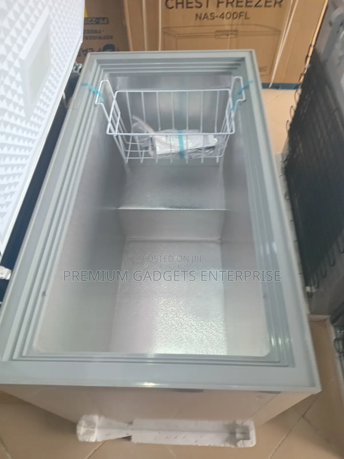 Manuel Defrost, 100% CFC Free Nasco 250ltrs Chest Freezer