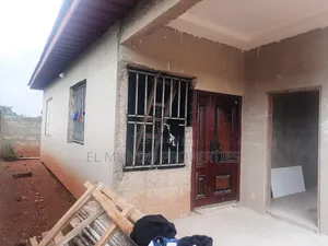 4bdrm Apartment in Atwima Yabi, Kumasi Metropolitan for sale
