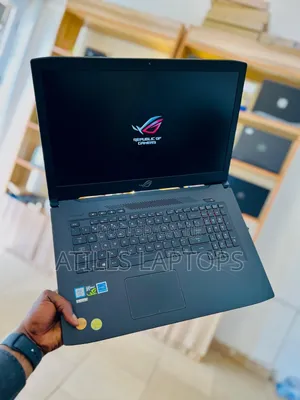Laptop Asus ROG Strix G17 16GB Intel Core I7 SSD 1.5T