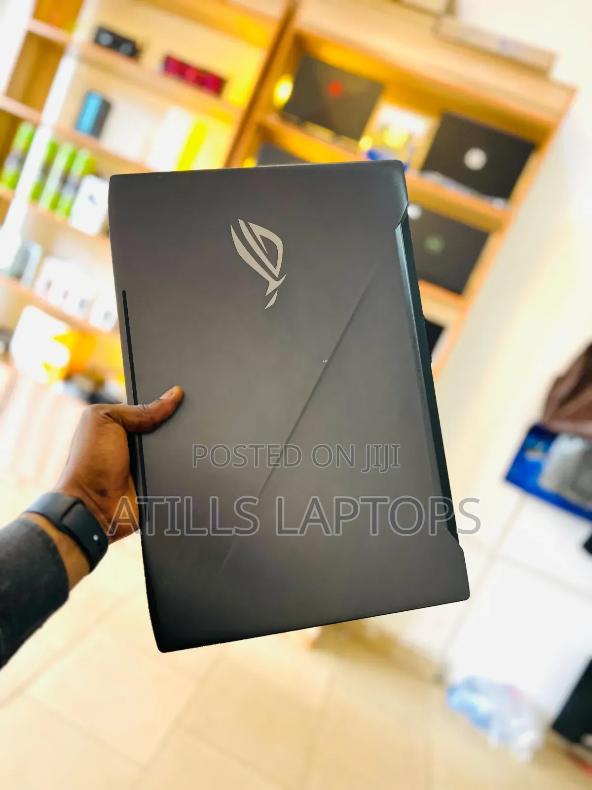 Laptop Asus ROG Strix G17 16GB Intel Core I7 SSD 1.5T