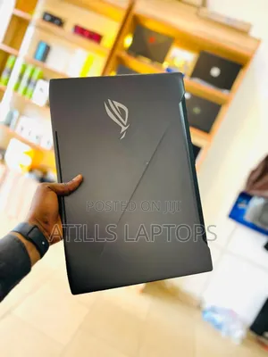Laptop Asus ROG Strix G17 16GB Intel Core I7 SSD 1.5T
