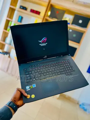 Laptop Asus ROG Strix G17 16GB Intel Core I7 SSD 1.5T