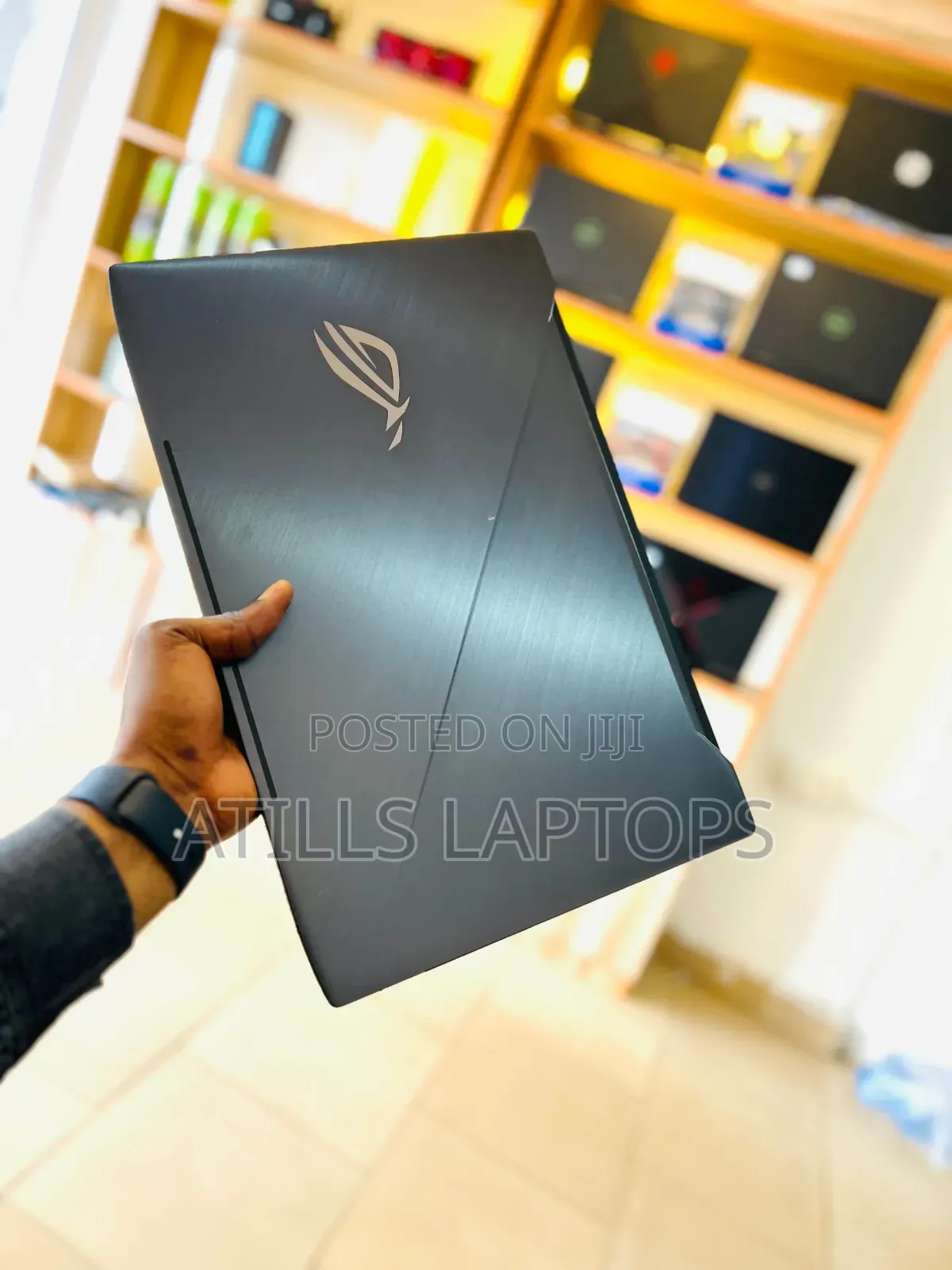 Laptop Asus ROG Strix G17 16GB Intel Core I7 SSD 1.5T