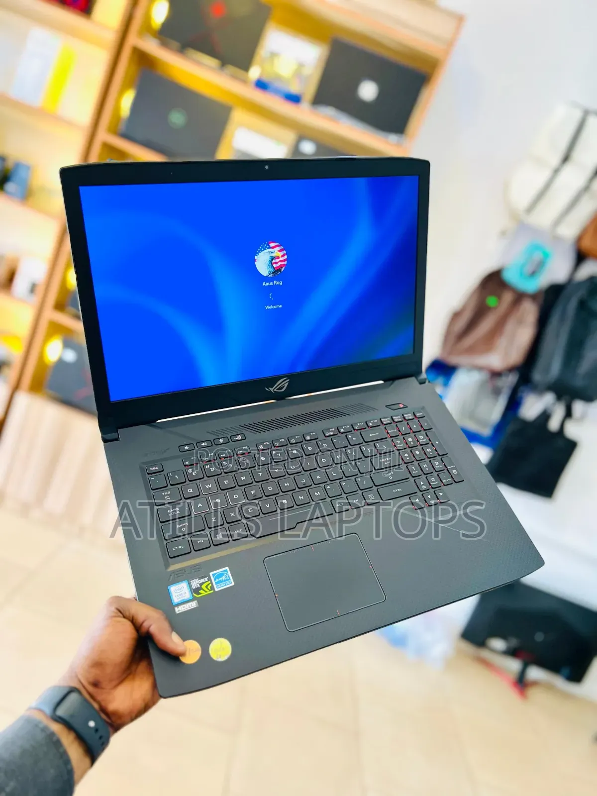Laptop Asus ROG Strix G17 16GB Intel Core I7 SSD 1.5T