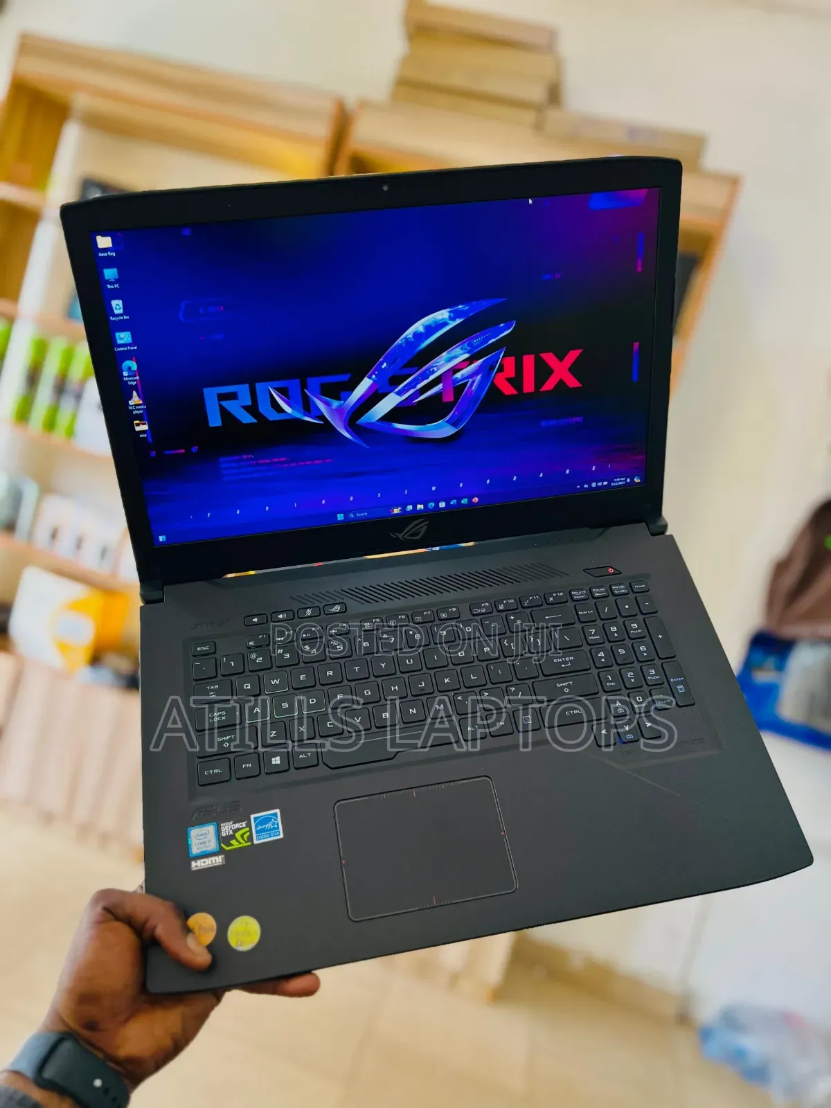 Laptop Asus ROG Strix G17 16GB Intel Core I7 SSD 1.5T