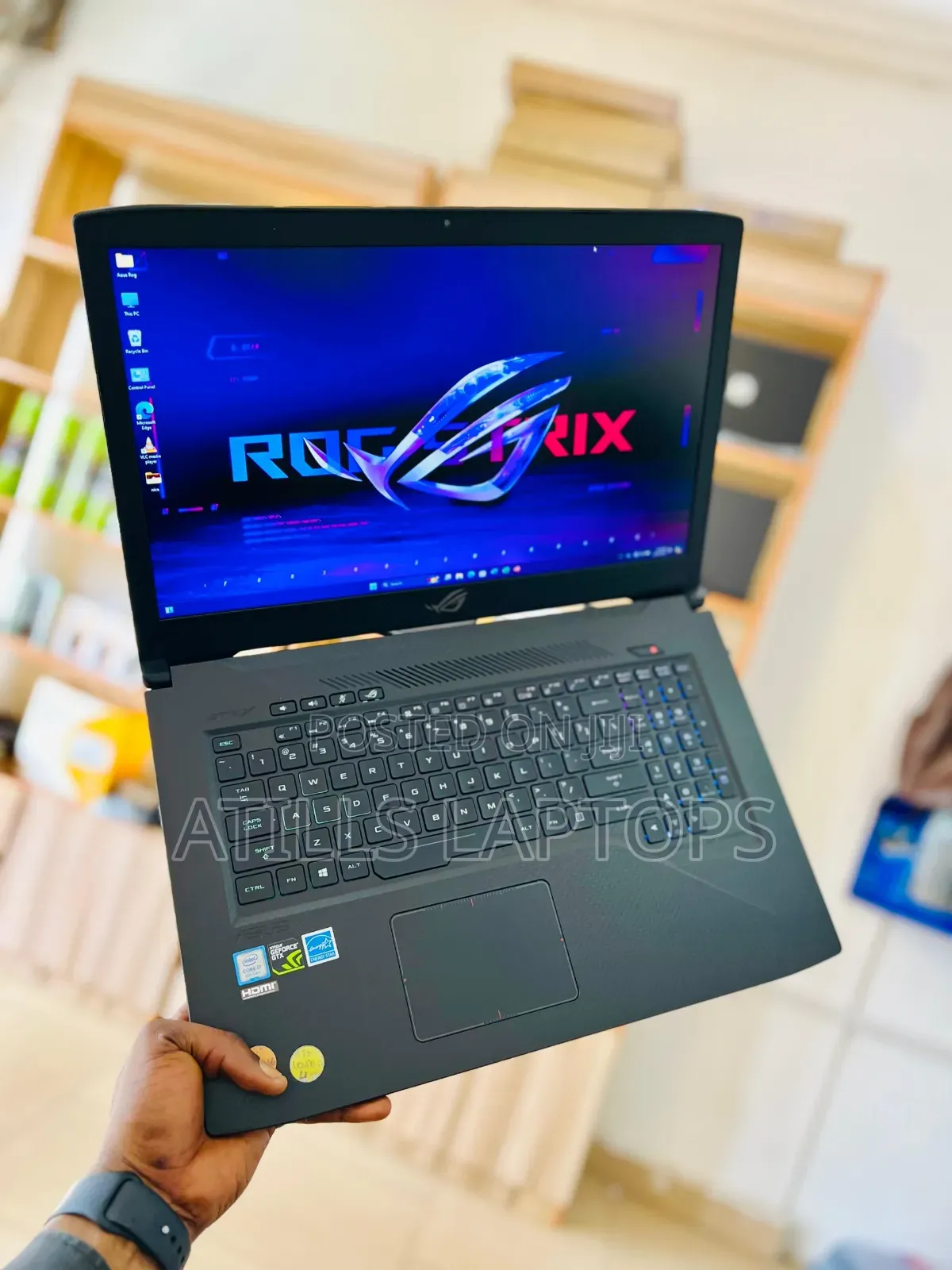 Laptop Asus ROG Strix G17 16GB Intel Core I7 SSD 1.5T