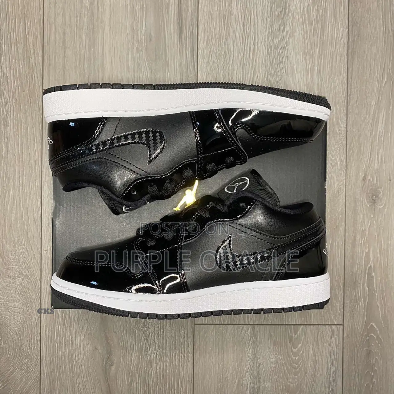 Nike Men's Free Run Motion Sneakers