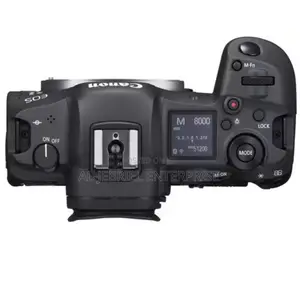 Canon EOS R5 Mirrorless Camera Body With 24-105mm USM Lens