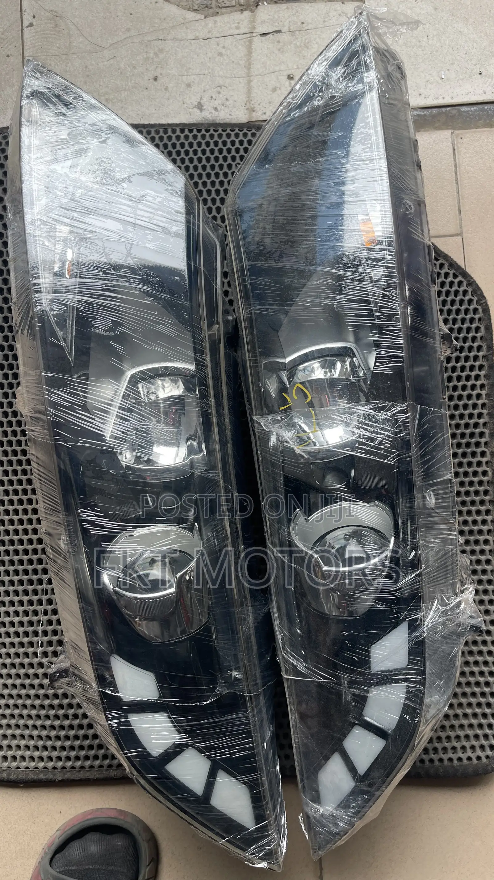Kia Optima Headlights 2010,2011,2012,2013,2014,2015