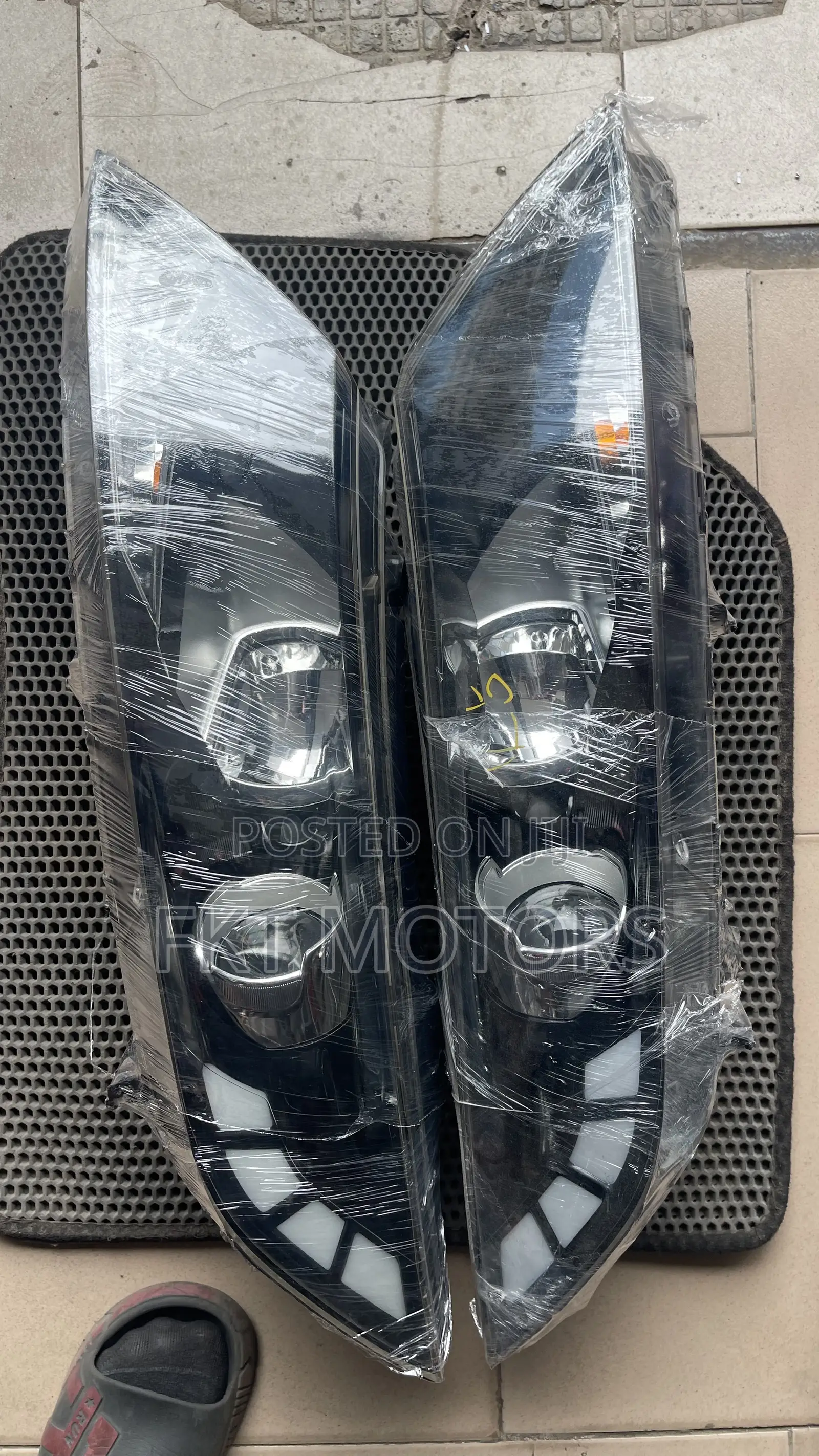 Kia Optima Headlights 2010,2011,2012,2013,2014,2015
