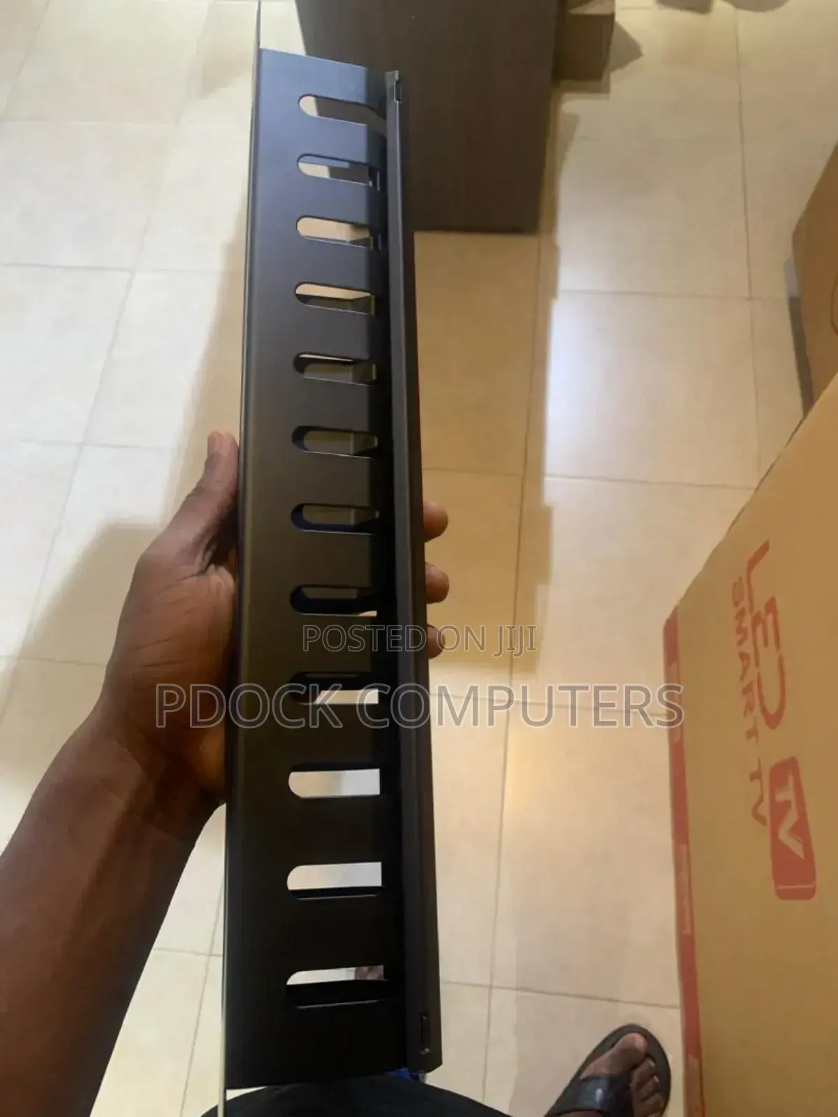12 Way 1u Cable Manager Panel, Metal