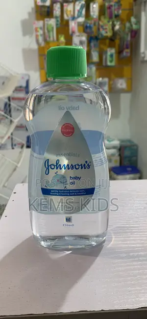 Johnson’S Essentials Baby Oil (500ml)