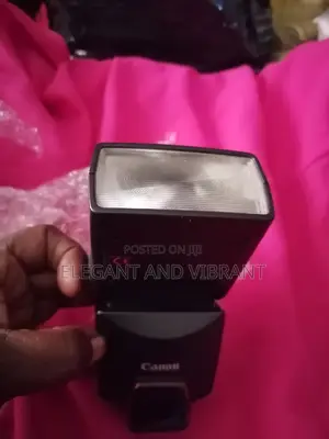 Canon Original Flash, in Little Use Condition From UK