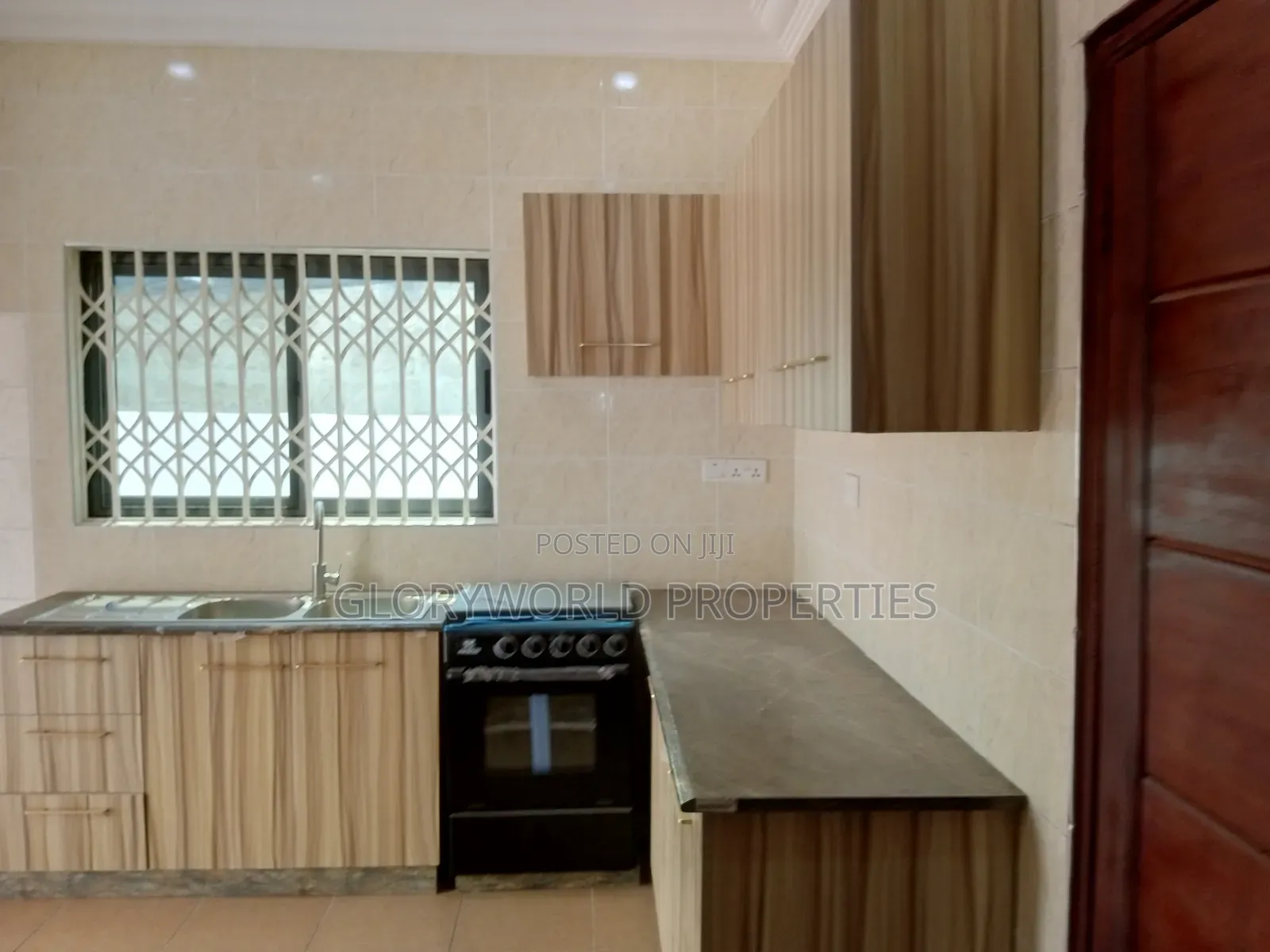 3bdrm House in Spintex for sale