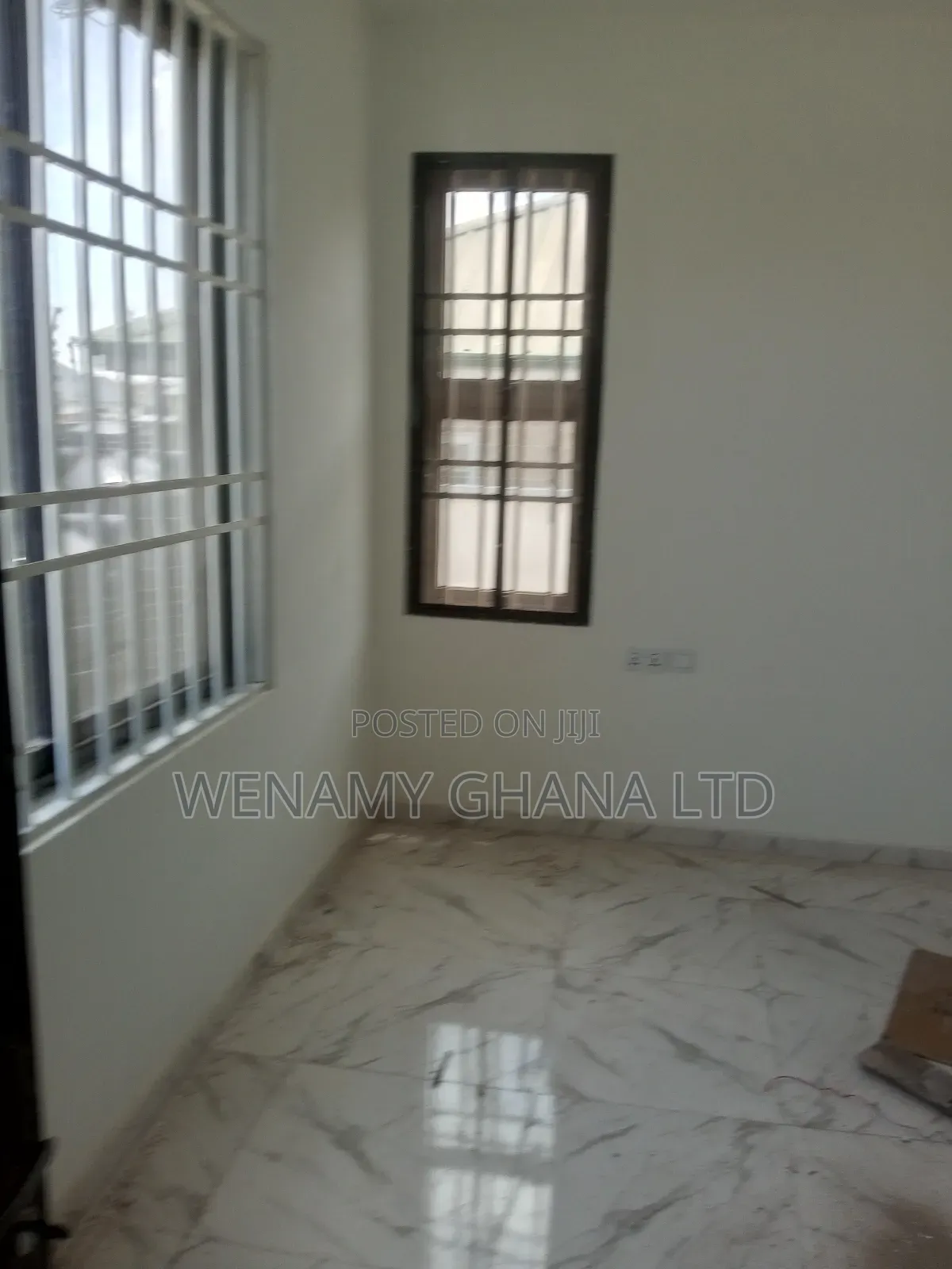 2bdrm Apartment in Community 25, Tema Metropolitan for rent