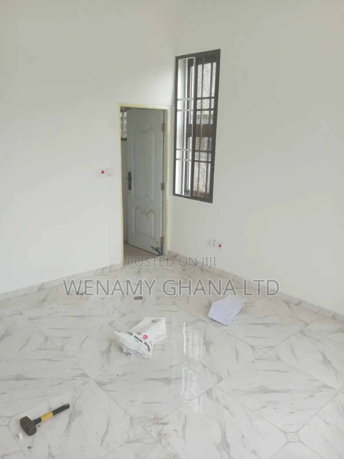 2bdrm Apartment in Community 25, Tema Metropolitan for rent