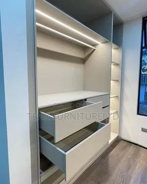 Wardrobe (Inbuilt /Stand Alone)