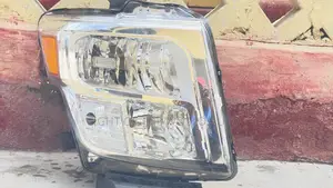 Nissan Titan 2020 Headlights Right Side