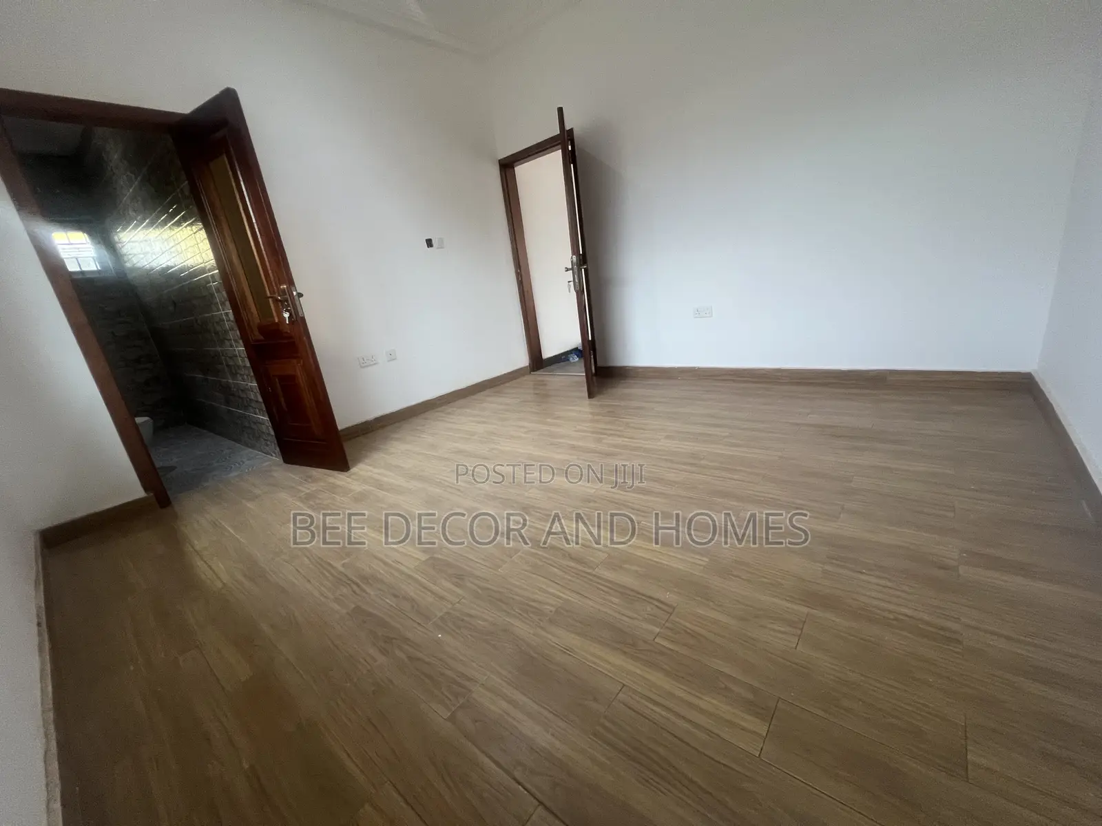 3bdrm House in Bee Decor & Homes, Old Ashomang for sale