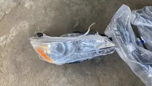 Toyota Camry 2015 Headlight