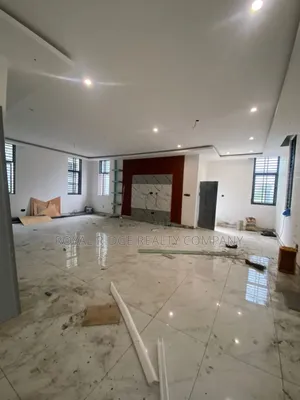 5bdrm House in East Legon Ogbojo, Accra Metropolitan for sale