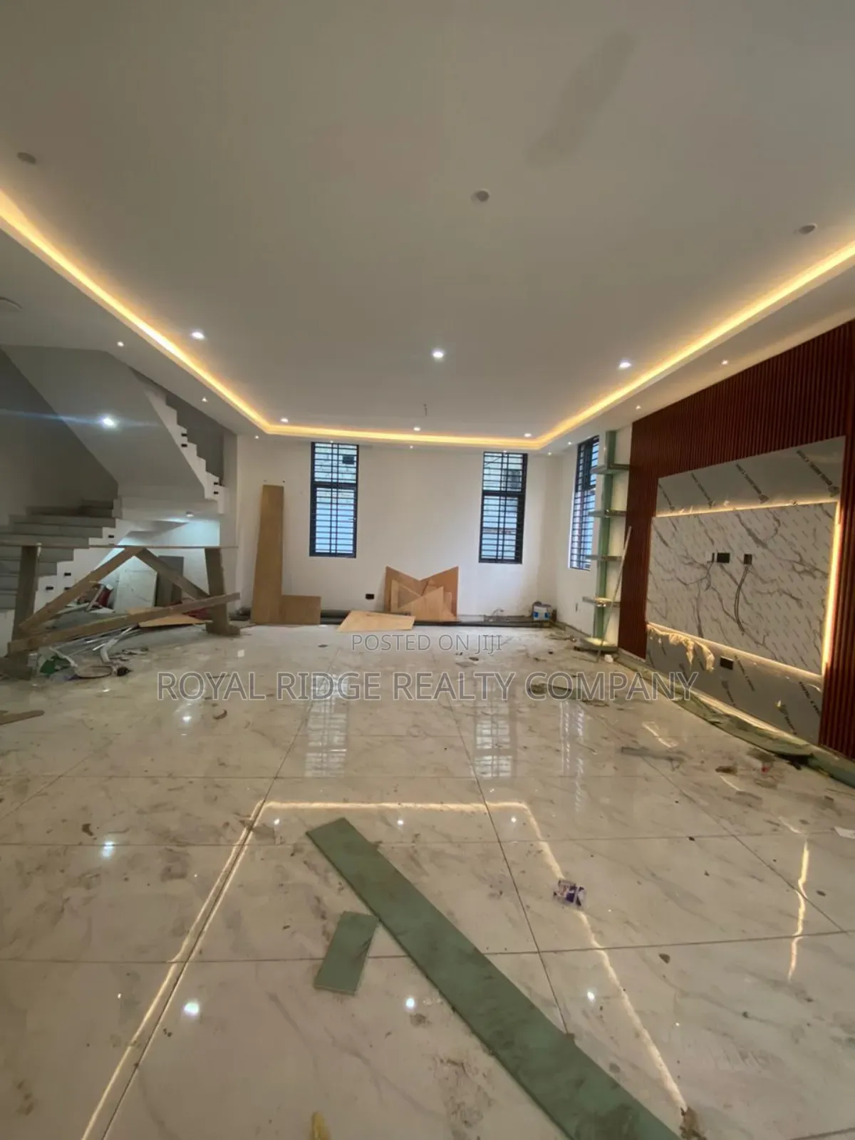 5bdrm House in East Legon Ogbojo, Accra Metropolitan for sale