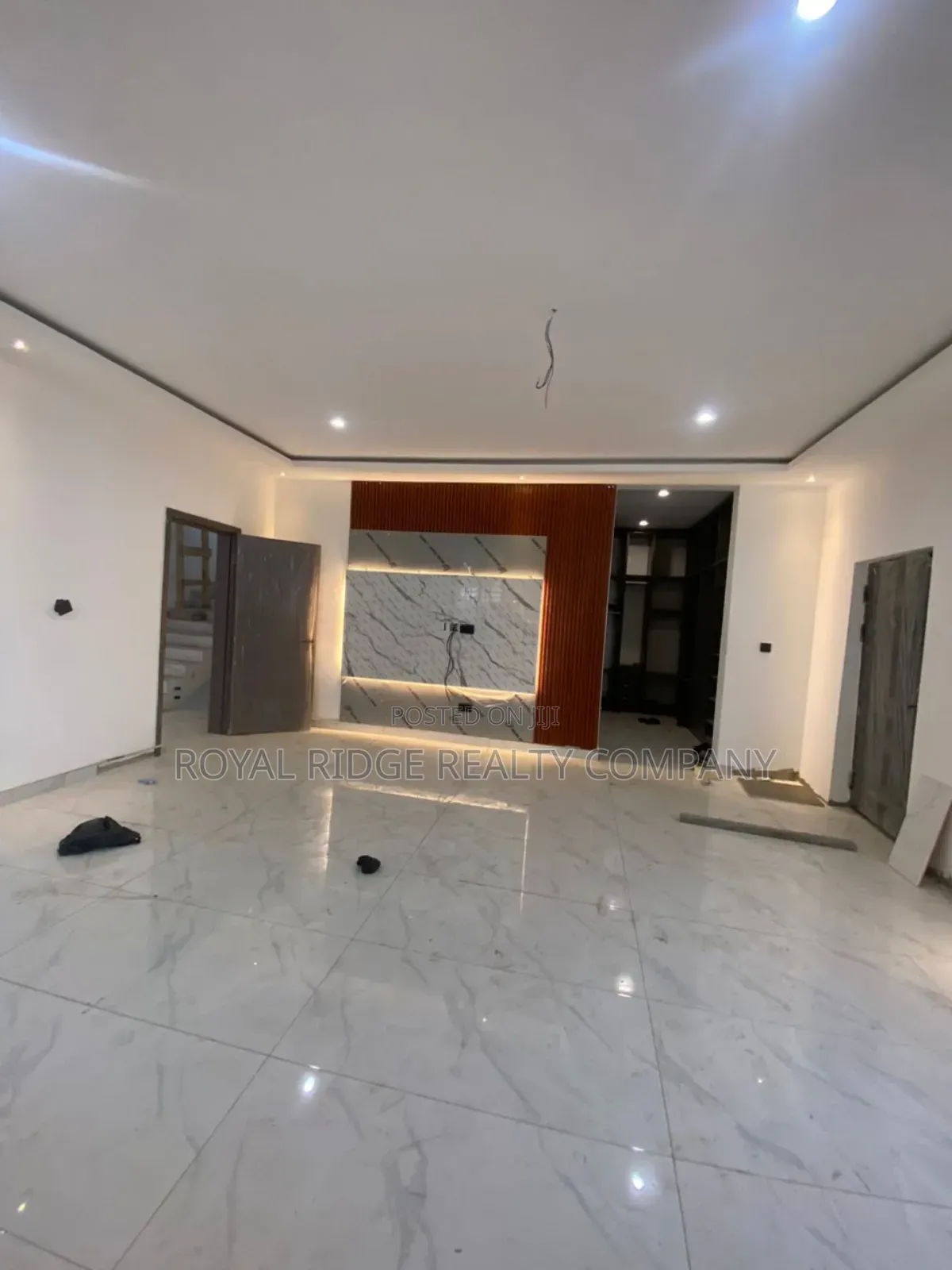 5bdrm House in East Legon Ogbojo, Accra Metropolitan for sale