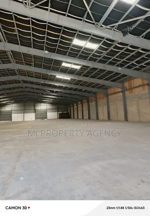 1900sqm Warehouse With 2000sqm Drying Space