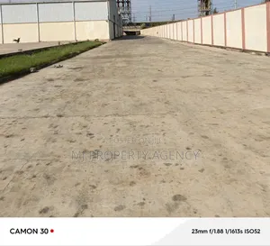 1900sqm Warehouse With 2000sqm Drying Space