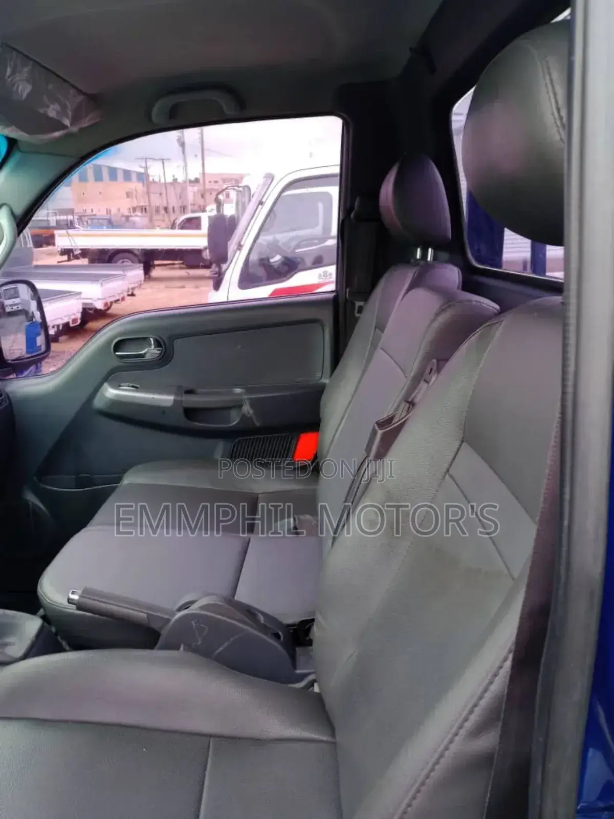 2015 Kia Bongo3 With Lift Gate. New Arrivals.
