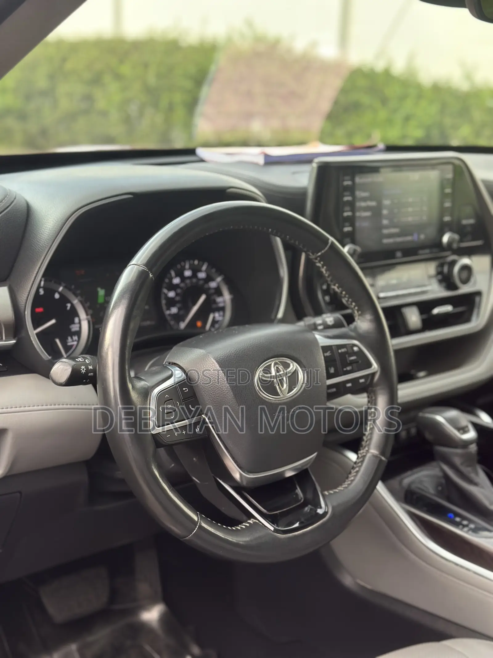 Toyota Highlander Limited FWD 2020 Red
