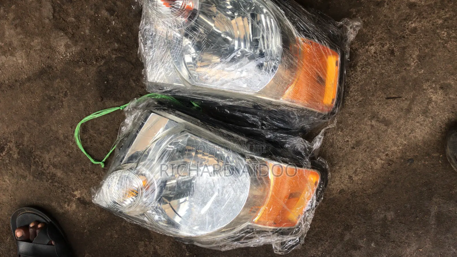 Ford Escape 2008/2010 Headlight Pair Available