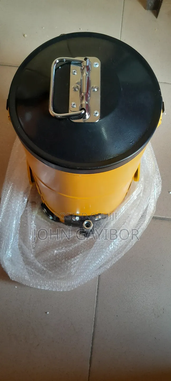 Grease Gun ( Foot Operated) With Warranty